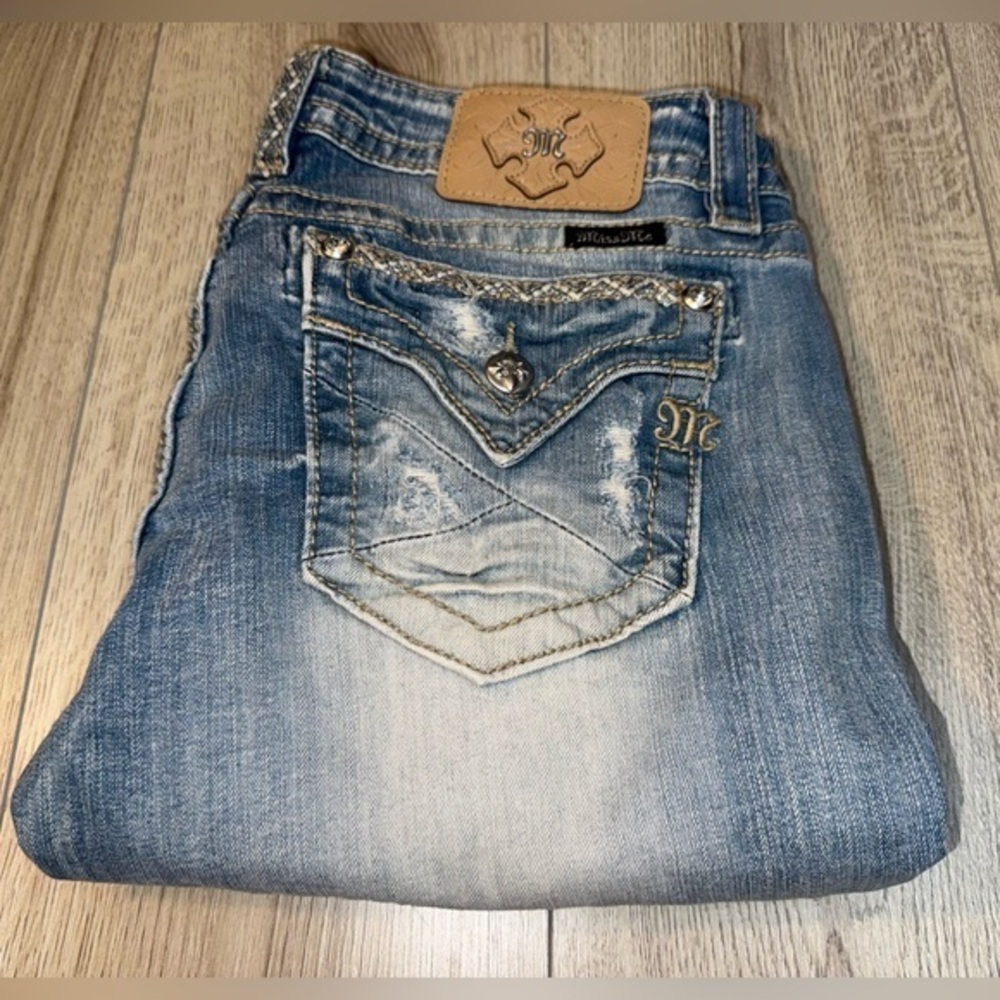 Miss Me signature crop capri cropped denim Women's Blue Jeans